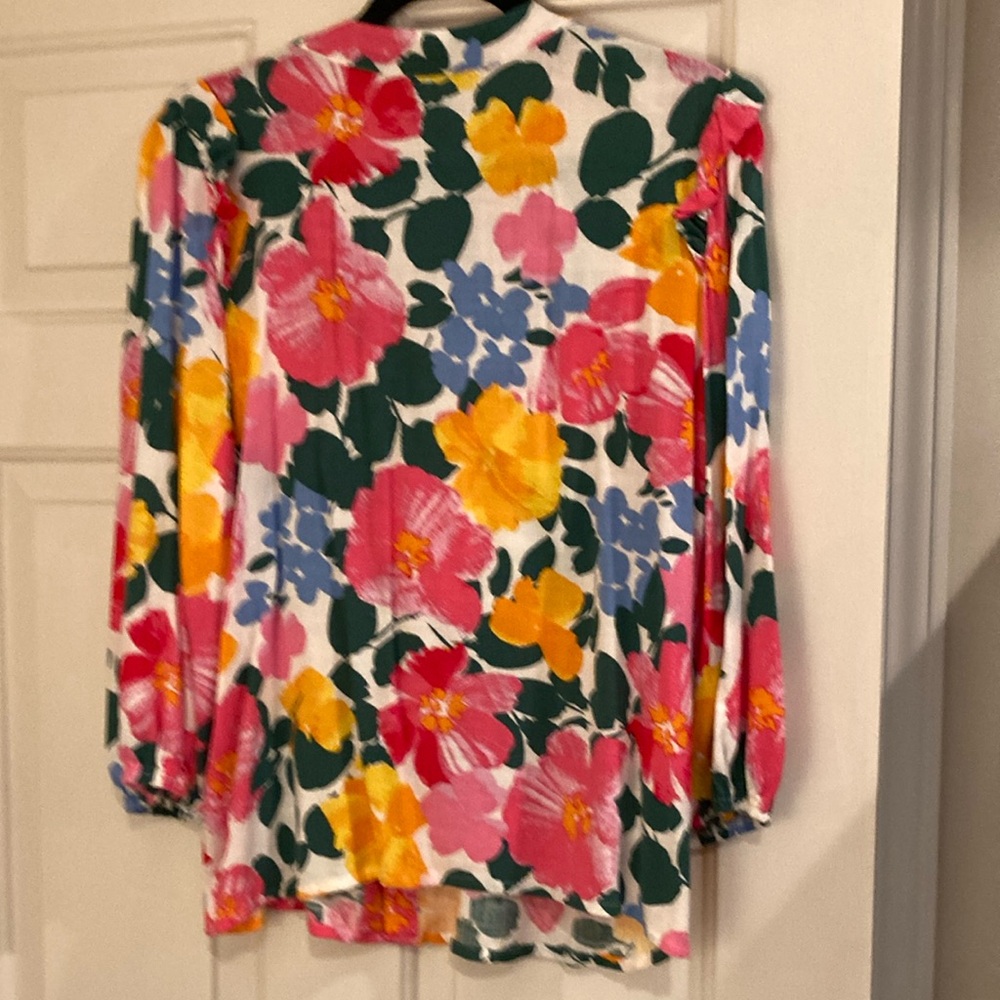 Sugar Lips Large Ruffled Top - Picture 4 of 4
